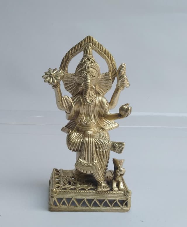 Sitting Ganesh on Base view 1