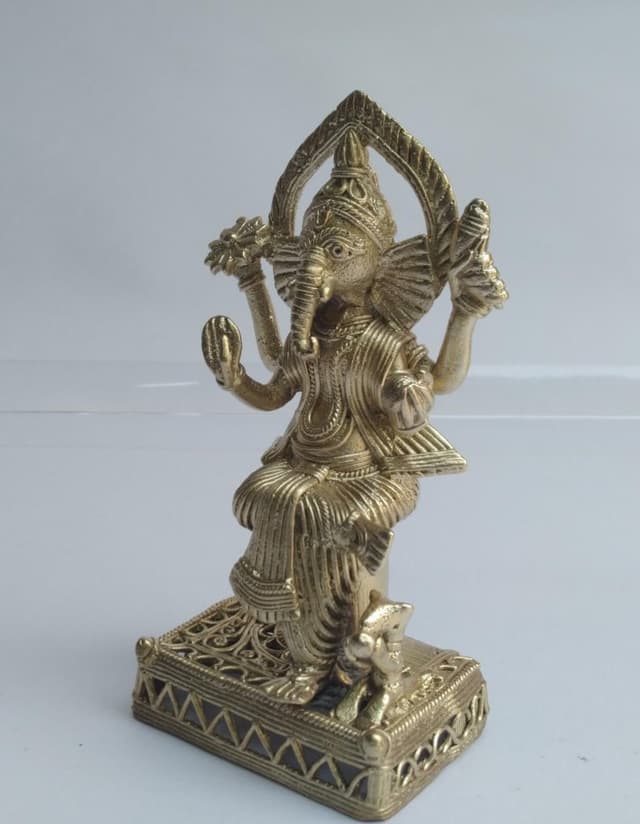 Sitting Ganesh on Base view 2